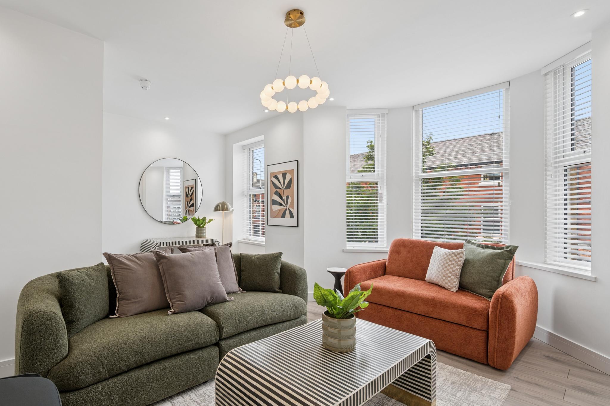 St Johns Retreat Waterloo | 4 Bedroom Near Crosby Beach